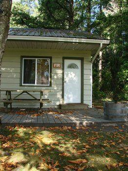 Cabins And Campground At Cultus Lake Park Chilliwack Bagian luar foto